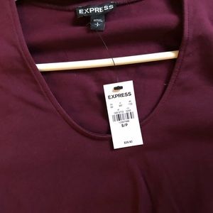 Express cut out top in maroon